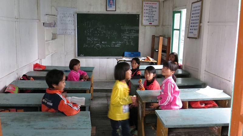 2014-03-18_15-53-55_vietnam2014.jpg - In der Schule