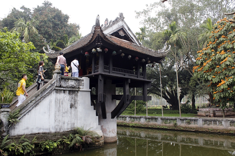 2014-03-20_15-31-43_vietnam2014.jpg - Im Park beim Ho-Chi-Minh-Mausoleum