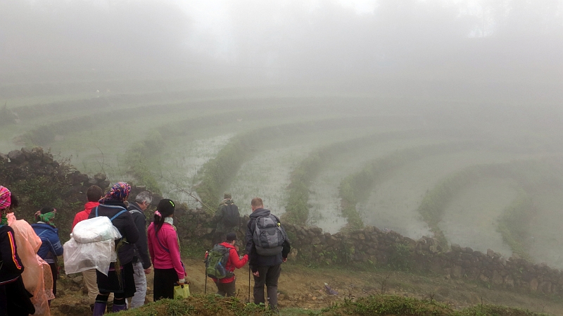 2014-03-22_10-39-19_vietnam2014.jpg - Aufbruch zum 2. Wandertag