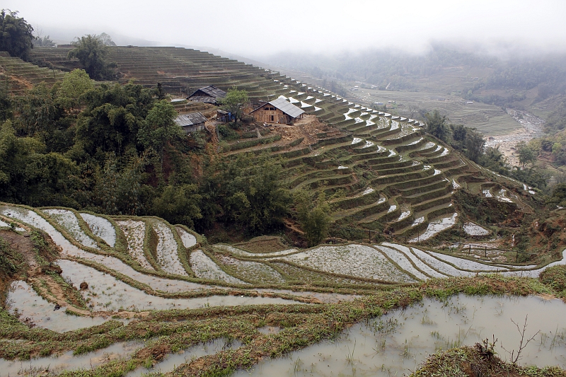 2014-03-22_12-00-57_vietnam2014.jpg - Wanderung durchs Muong Hoa Tal