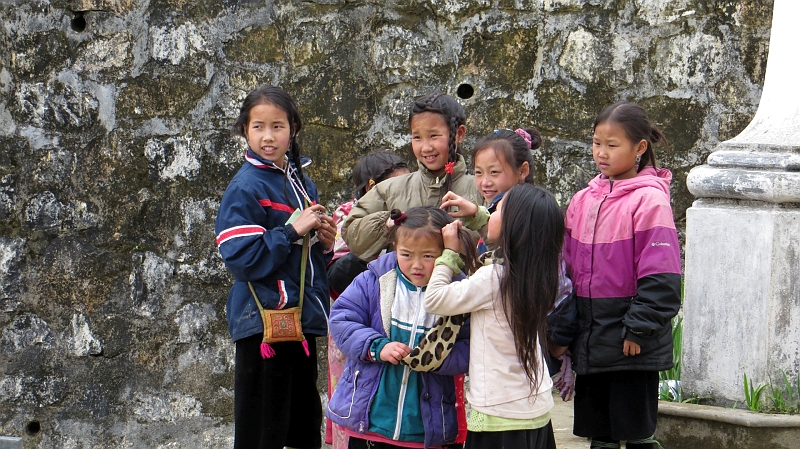 2014-03-22_14-15-21_vietnam2014.jpg - Kinder der Roten Dao