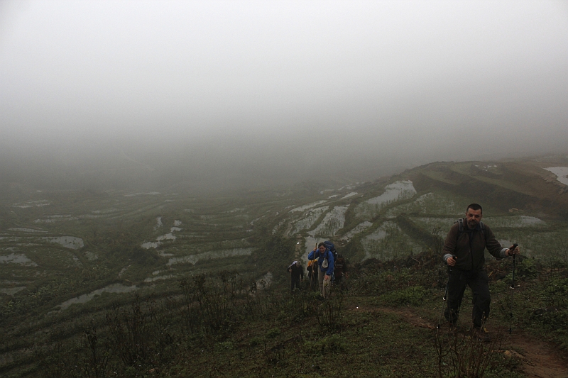 2014-03-23_13-13-24_vietnam2014.jpg - Gutes Wanderwetter 