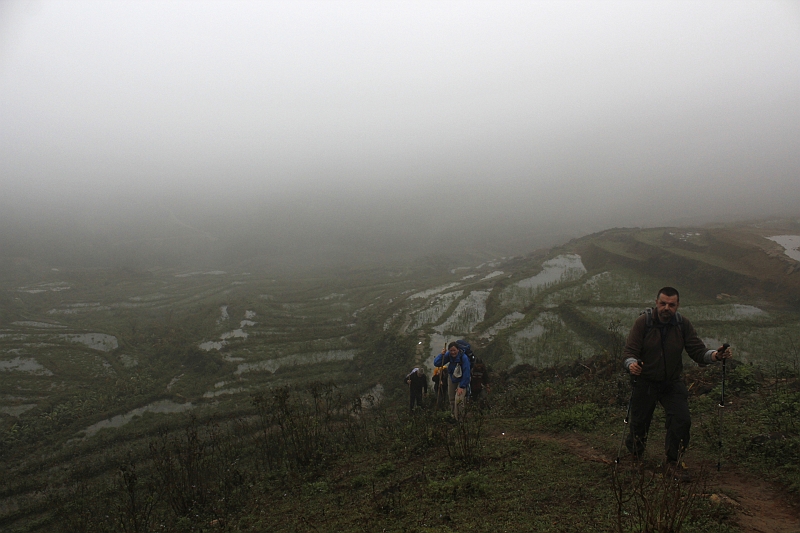 2014-03-23_13-13-24_vietnam2014.jpg - Gutes Wanderwetter 