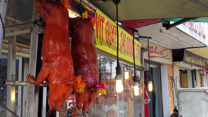 4-sai-gon-20.jpg - Saigon - gebeizte Schweine 