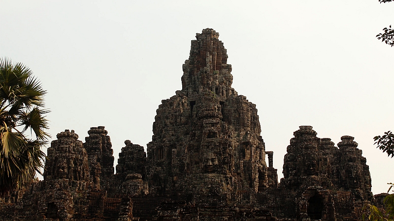 5-angkor-wat-42.jpg - Tempelanlage Bayon