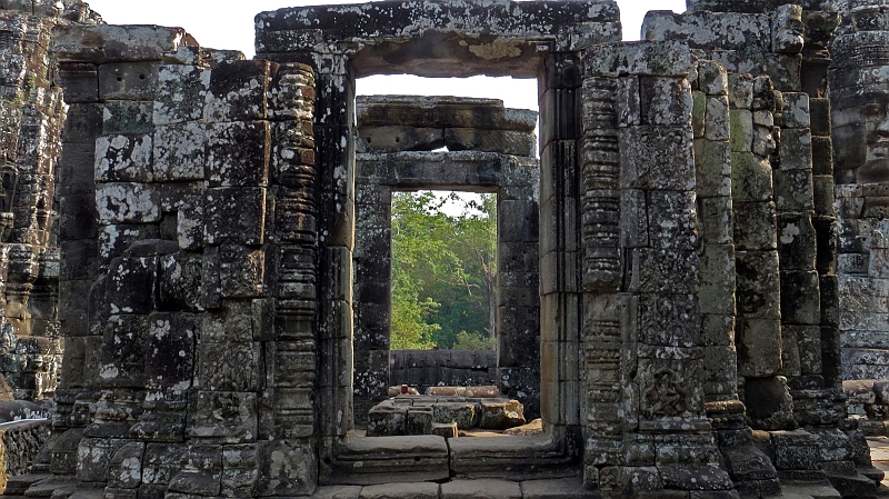 5-angkor-wat-47.jpg - Tempelanlage Bayon